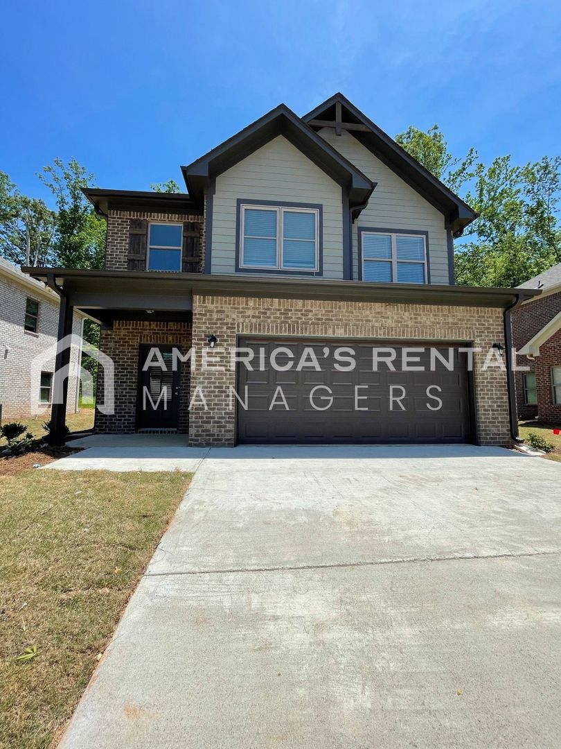 Pinson House: 7967 St. James Drive