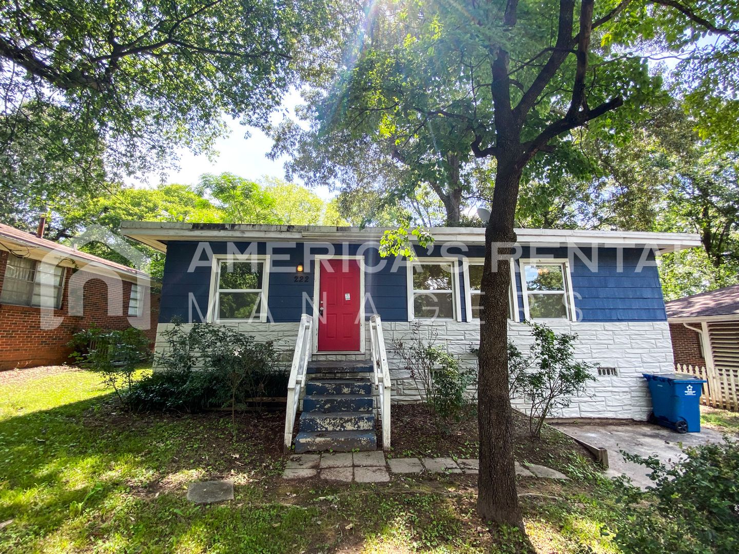 Midfield House: 222 4th Avenue