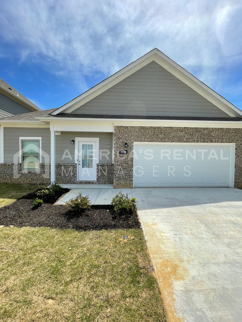 Cullman House: 2120 Sullivan Drive