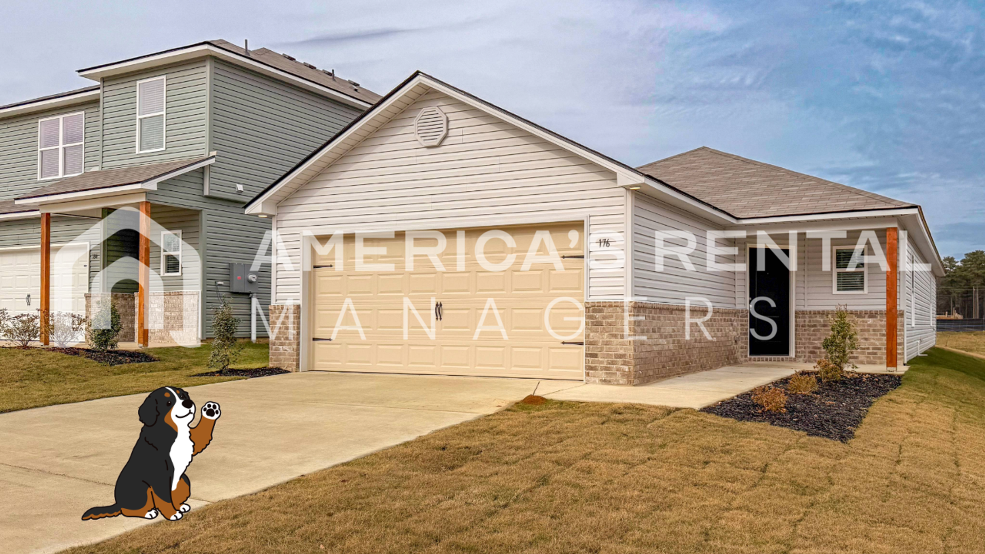 Childersburg House: 176 Dogwood St