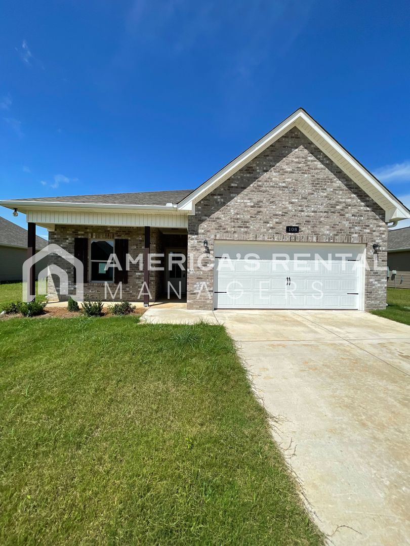 Meridianville House: 108 Edisto Circle