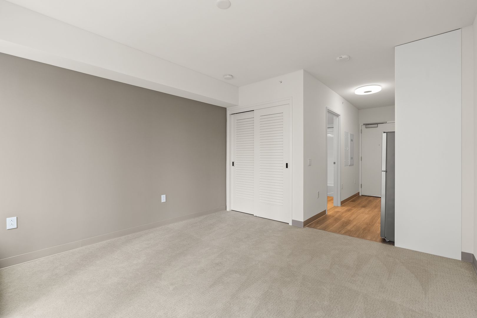 Honolulu Condo: 1390 Kapiolani Blvd, #1114