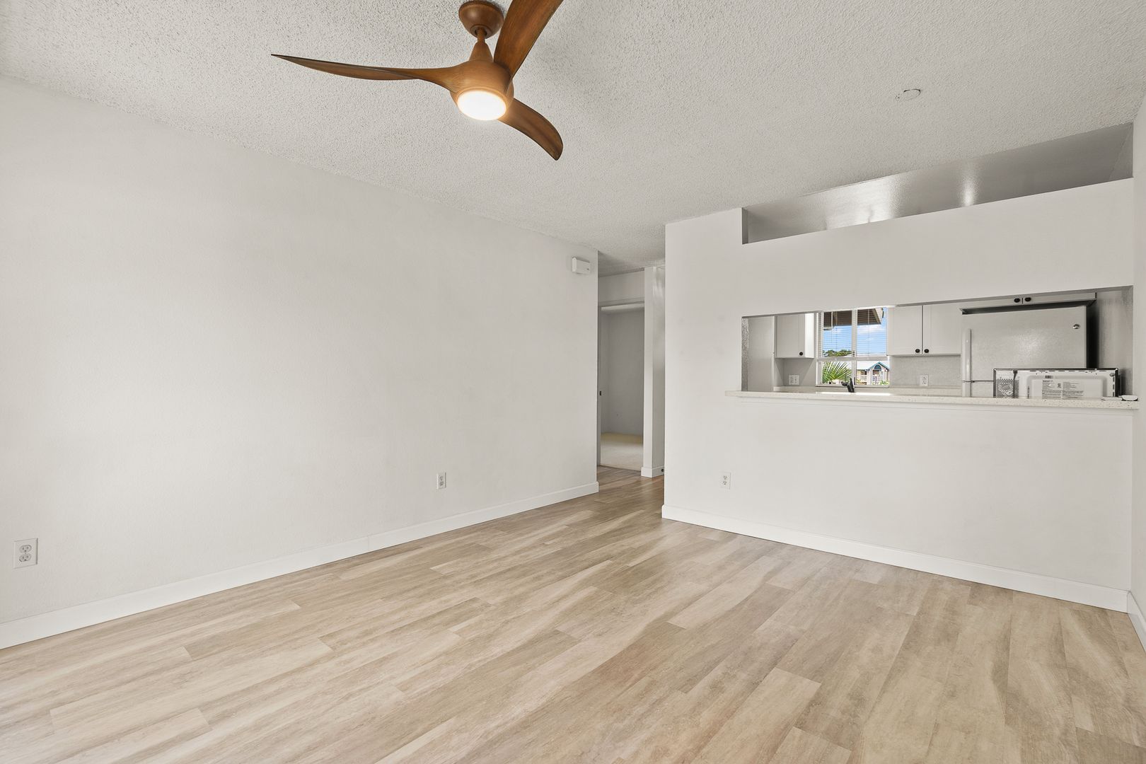 Waipahu Townhome: 94-870 Lumiauau St., #Q204