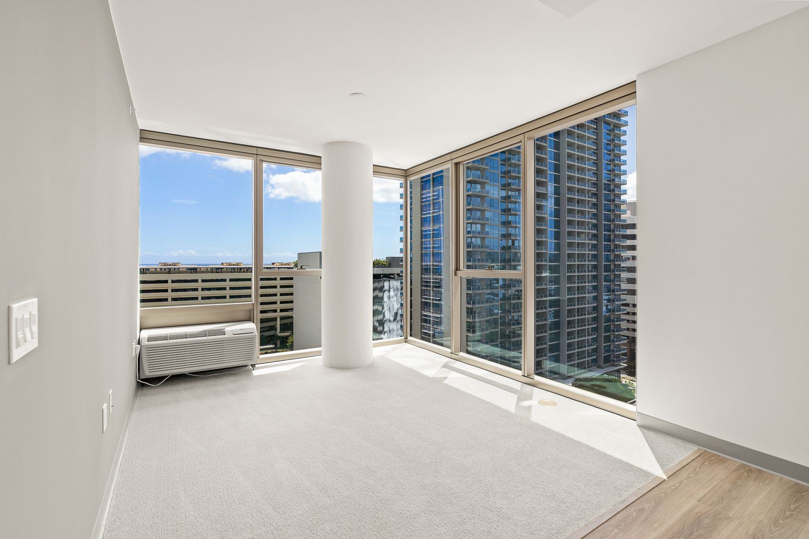 Honolulu Condo: 1390 Kapiolani Blvd, #1302