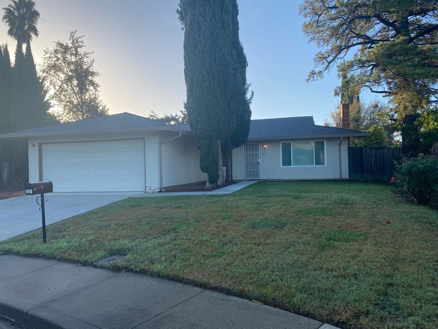 Vacaville House: 125 Goldy Court