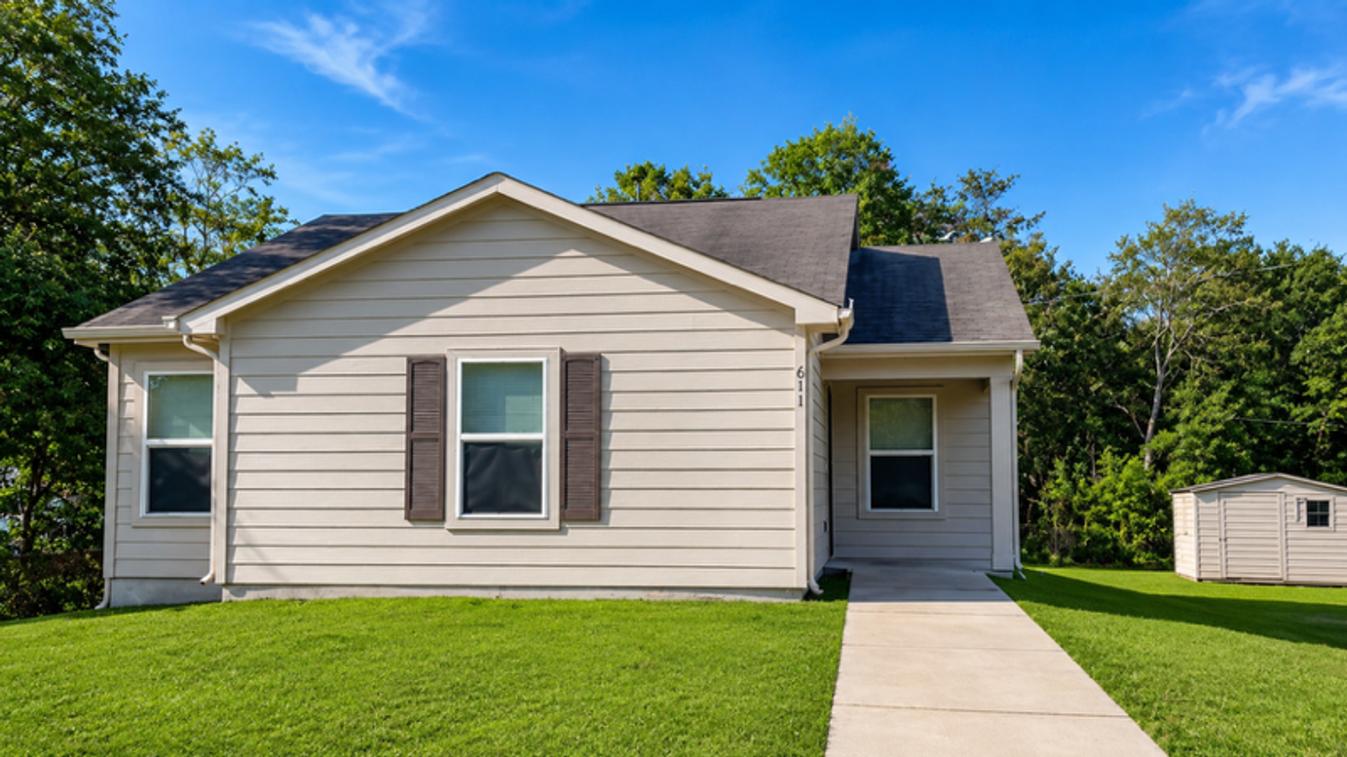 Port Arthur House: 611 Gizelle St