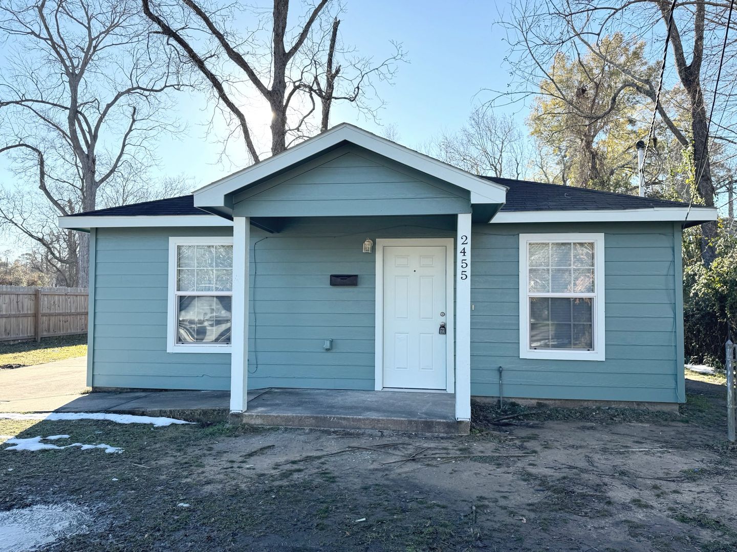 Beaumont House: 2455 Delaware - 2455 Delaware Beaumont, TX 77703