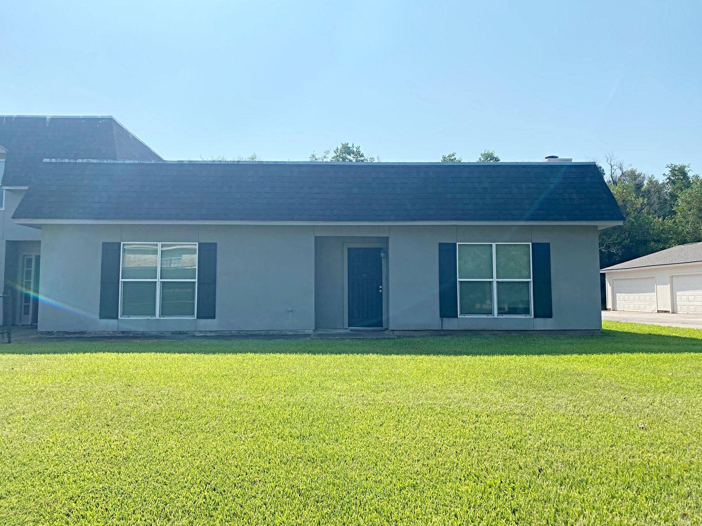 Beaumont House: 3065 Willow Place D