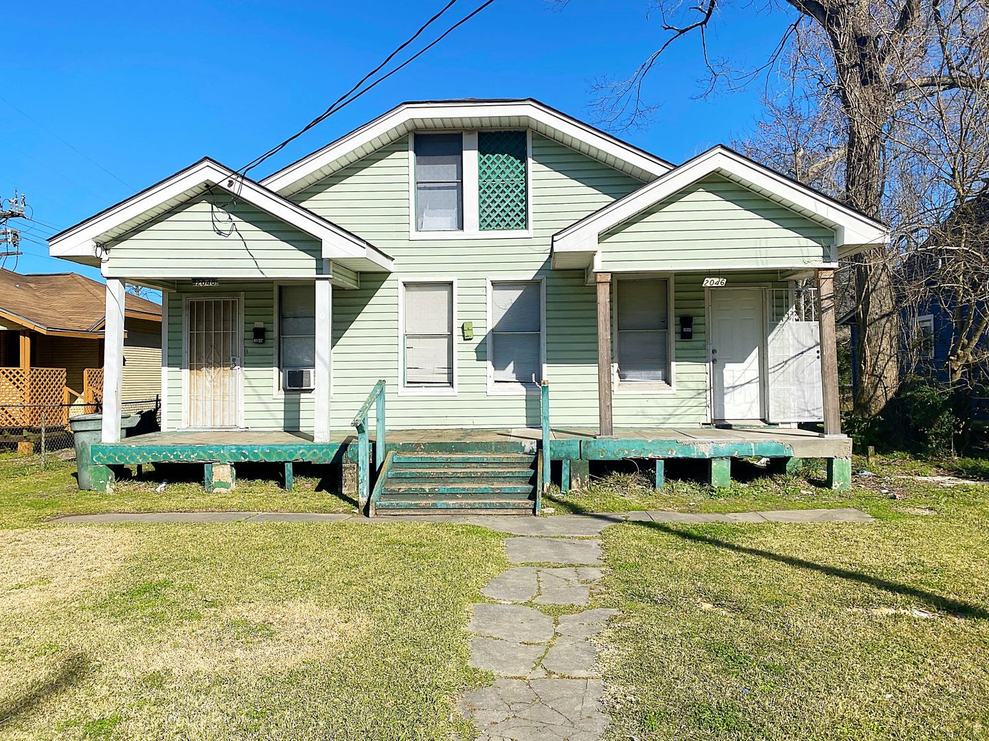 Beaumont House: 2046 Grand A