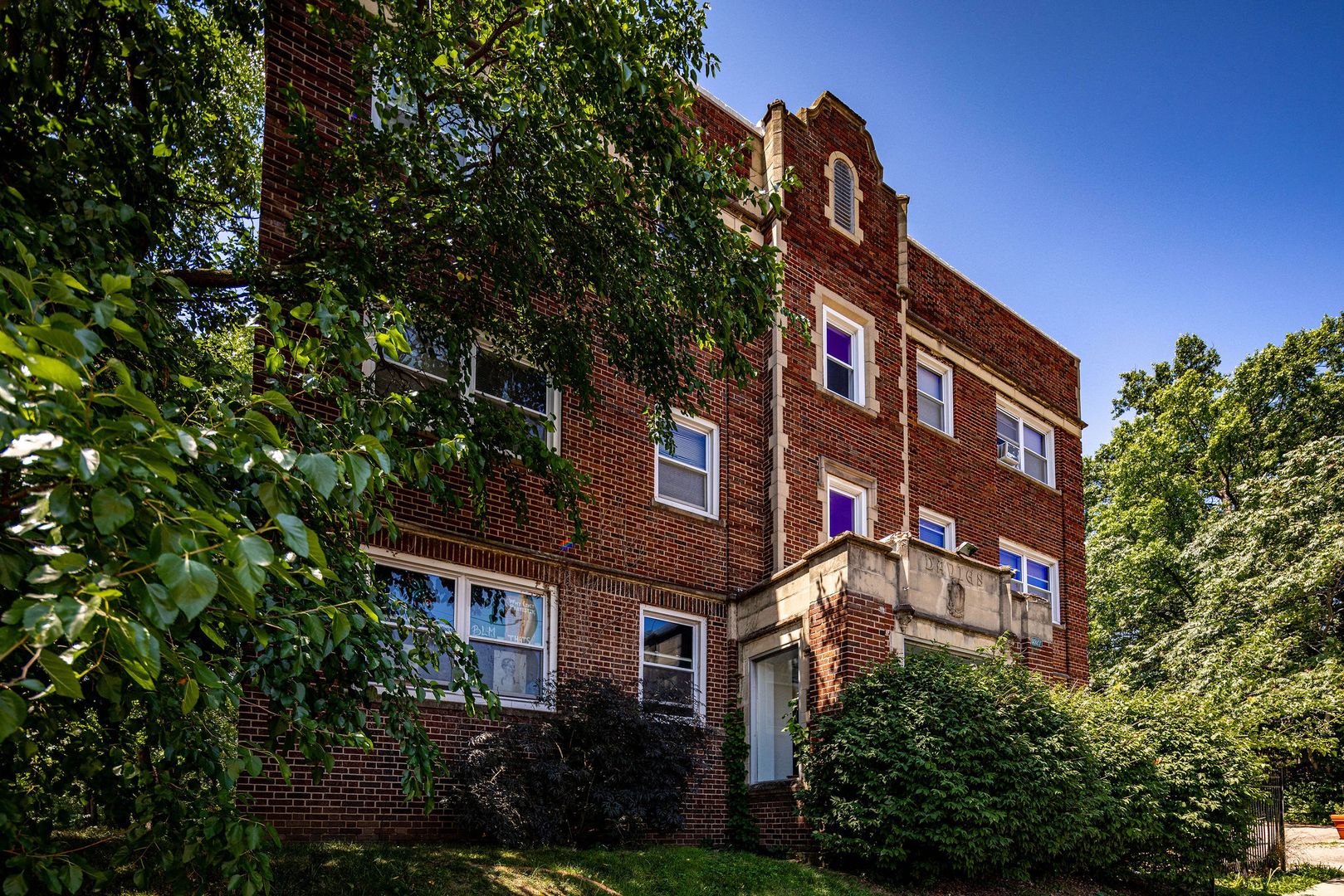 Cincinnati Apartment: 523 Oak St