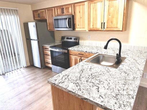2BDR Loft 1Bath W/D Hookups – photo 1