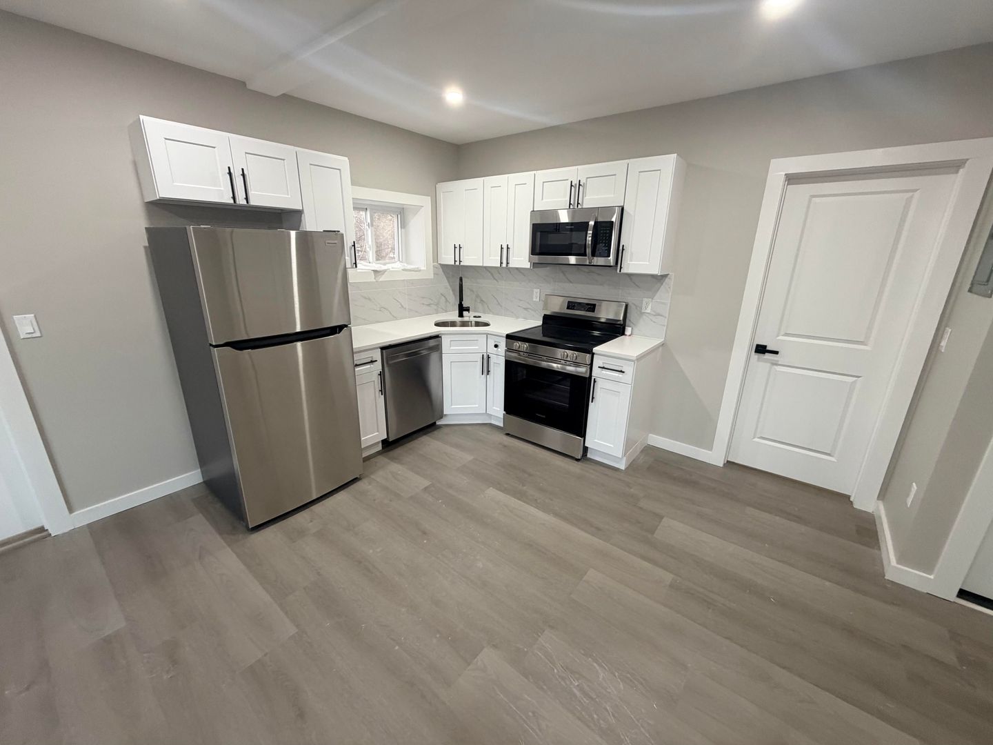 Albany Apartment: 610 Broadway