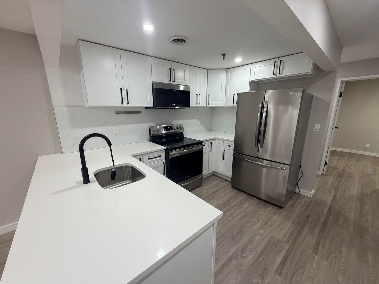 Albany Apartment: 201 Park Avenue