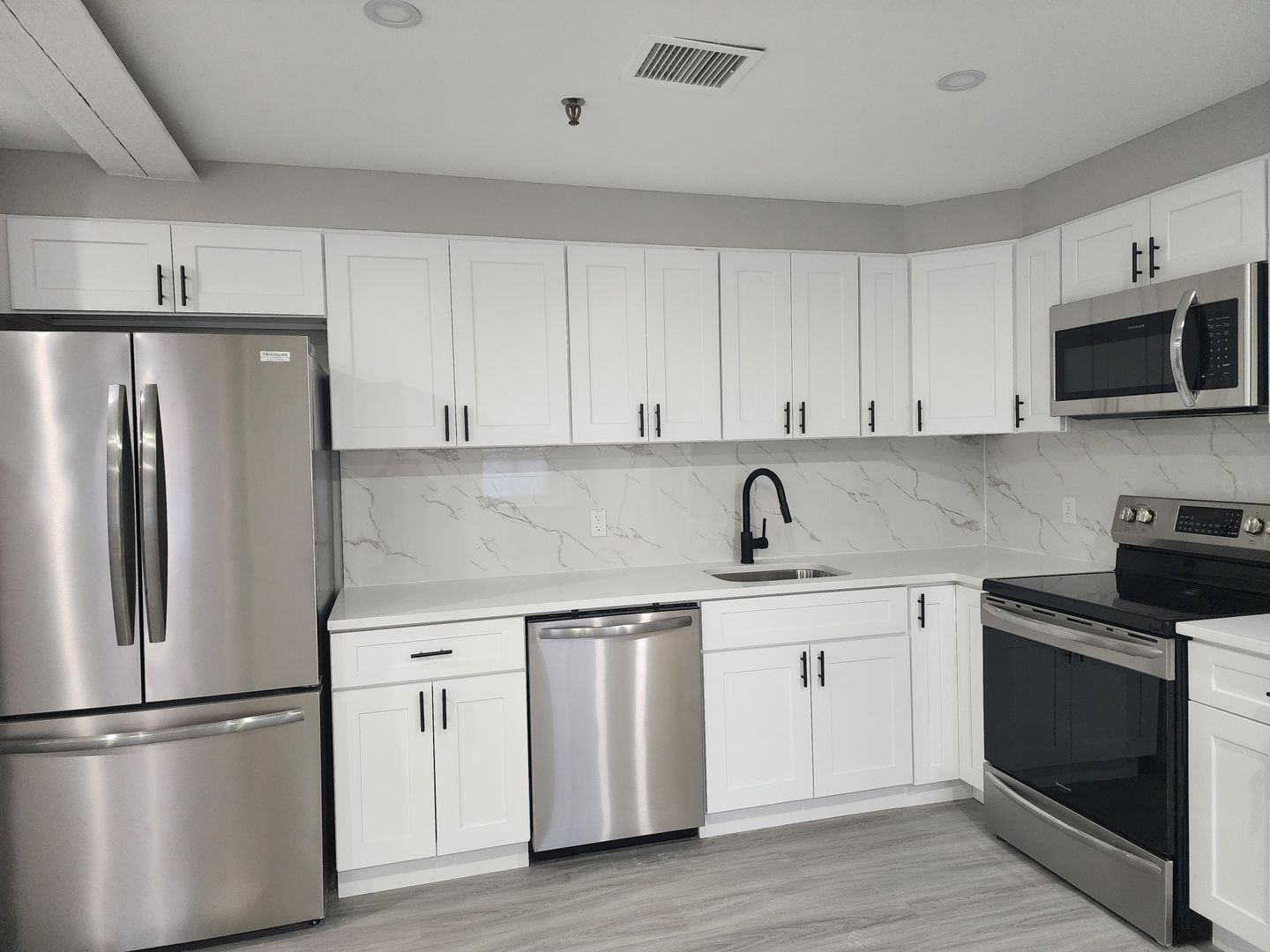 Albany Apartment: 201 Park Avenue