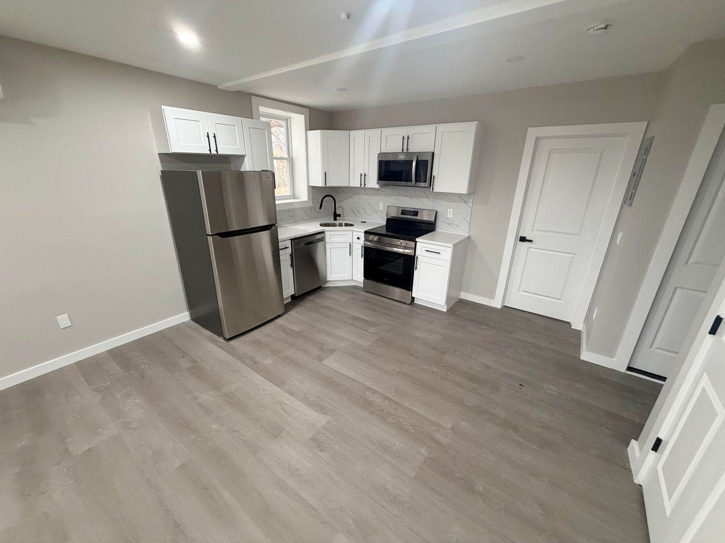 Albany Apartment: 610 Broadway