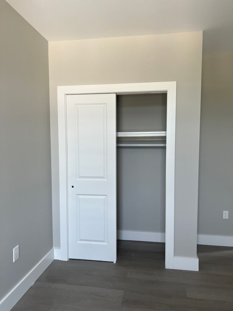 Albany Apartment: 242 Spruce Street