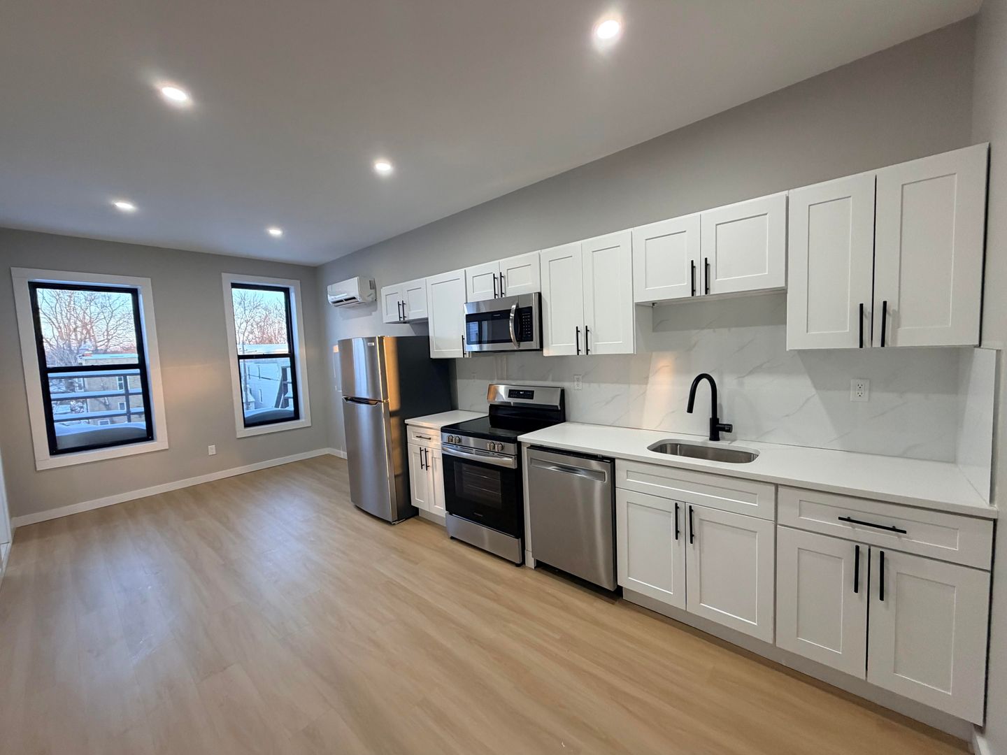 albany Apartment: 541 Clinton ave