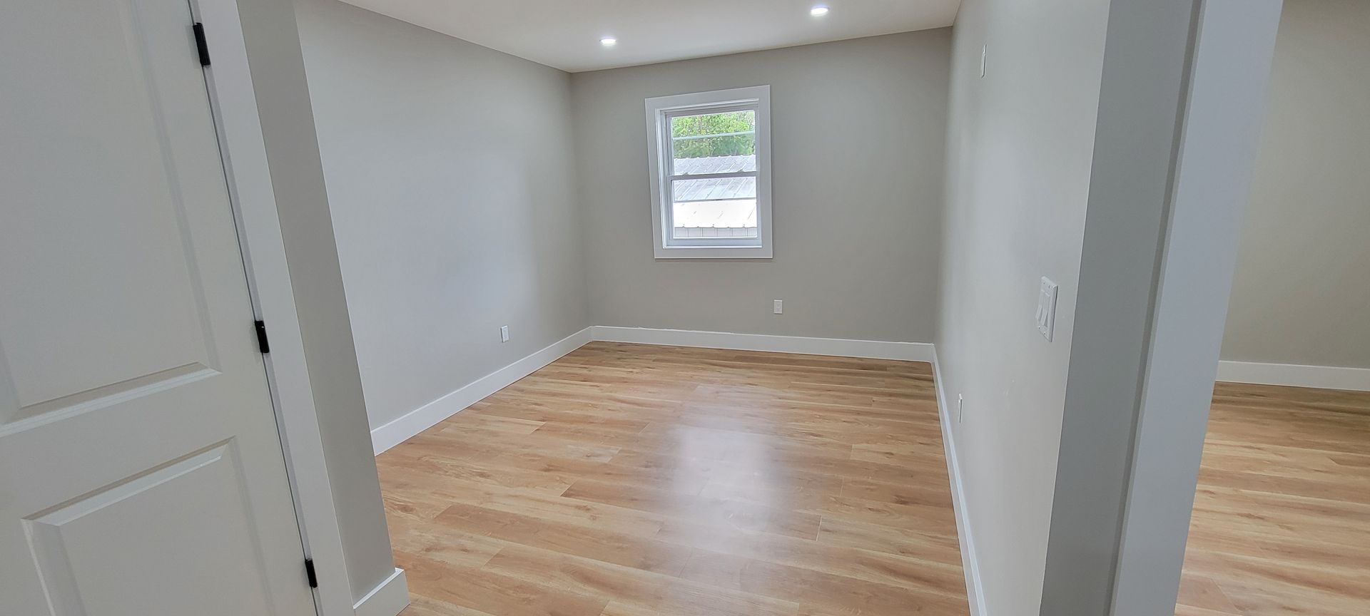 Albany Apartment: 260 Bradford St