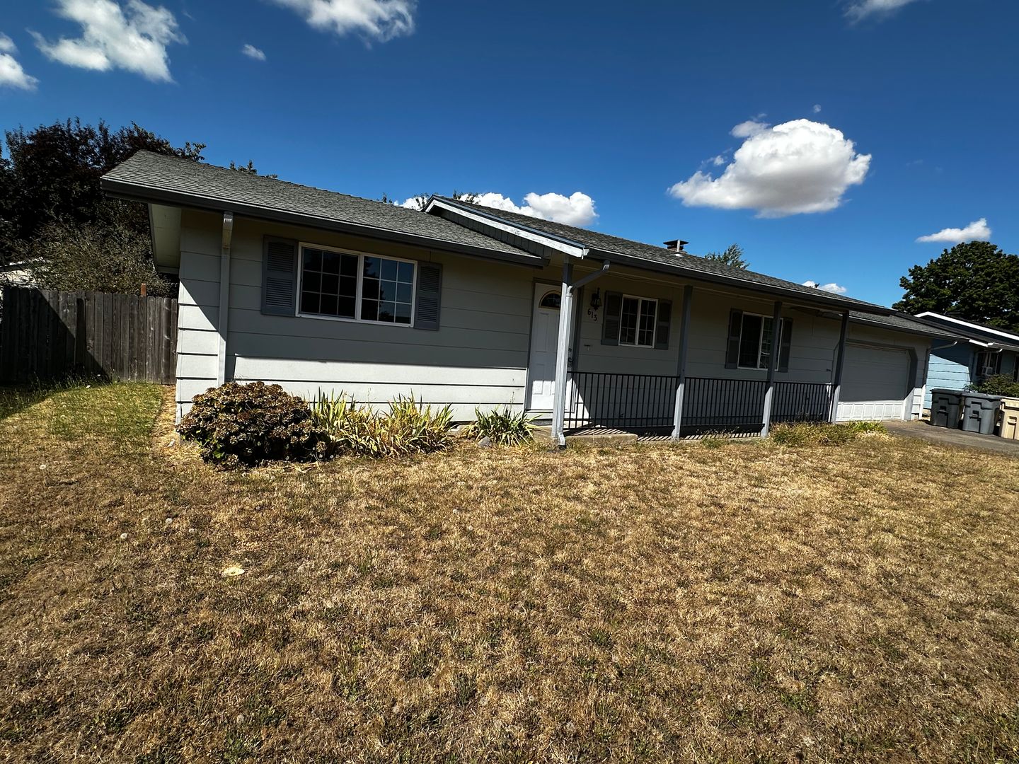 Albany House: 613 36th Ave SE