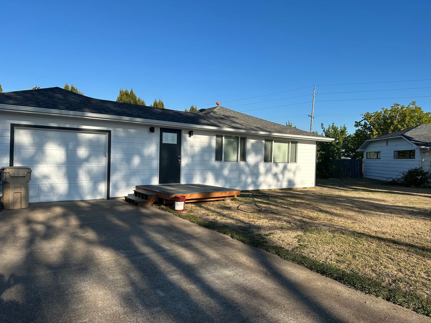 Albany House: 3505 Circle Dr SE