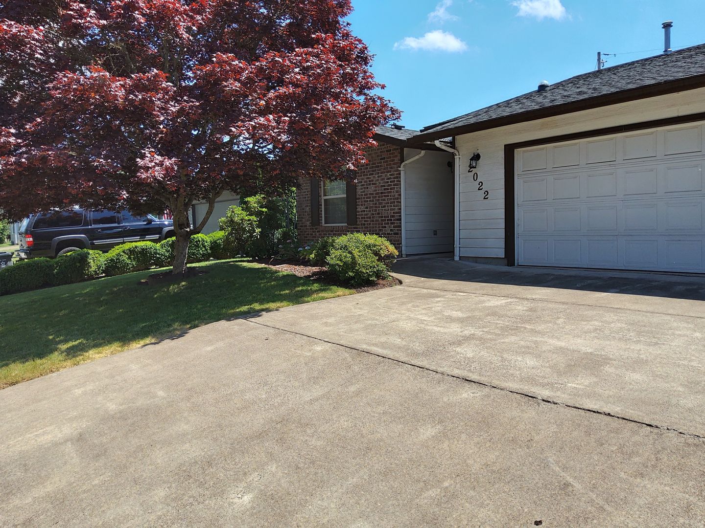Albany House: 2022 16th AVE SE