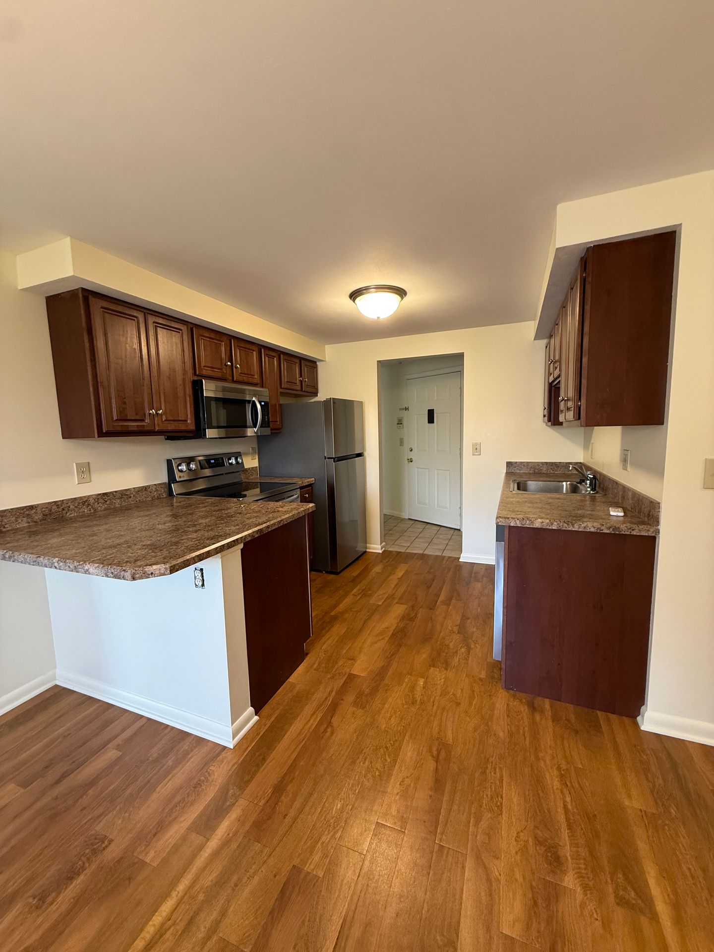 Cicero Apartment: 8821 New Country Drive