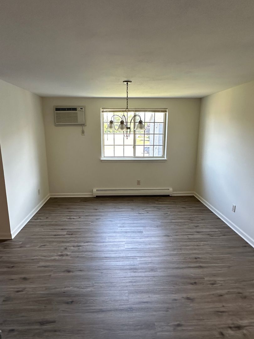 Ravada Hill Apartments, 4762 Buckley Rd Apt. 06, Liverpool, NY 13088