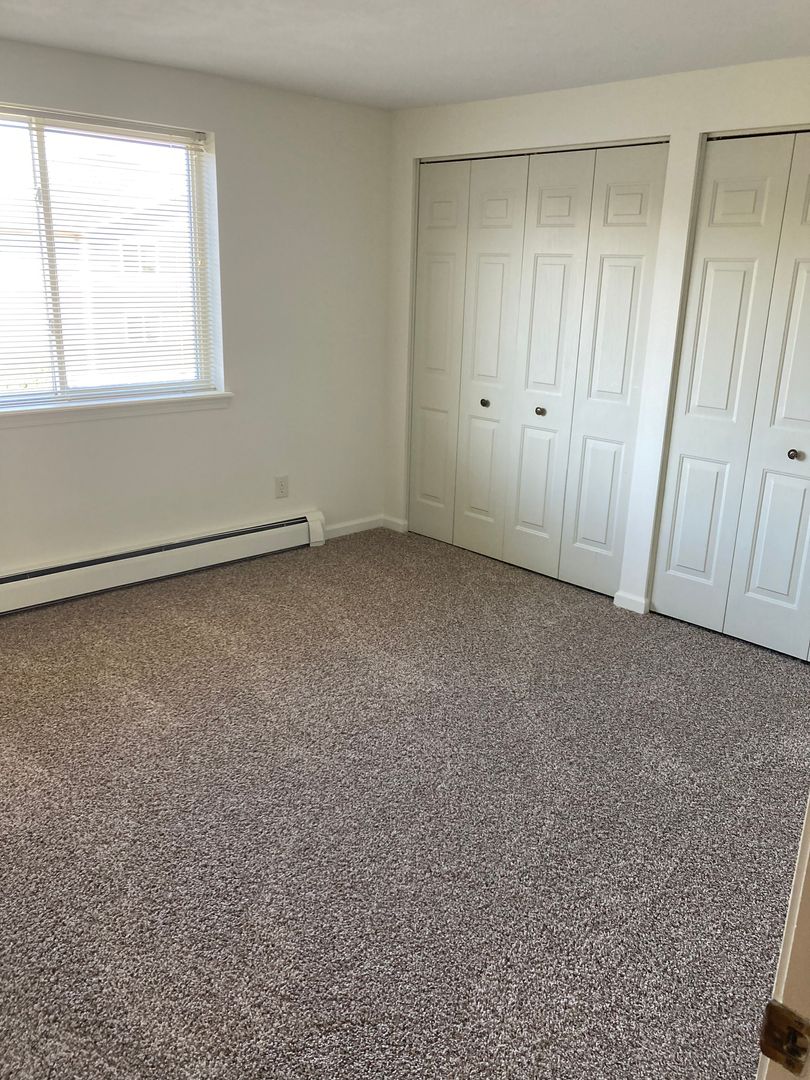 Liverpool Apartment: 300 Clayton Manor Drive South