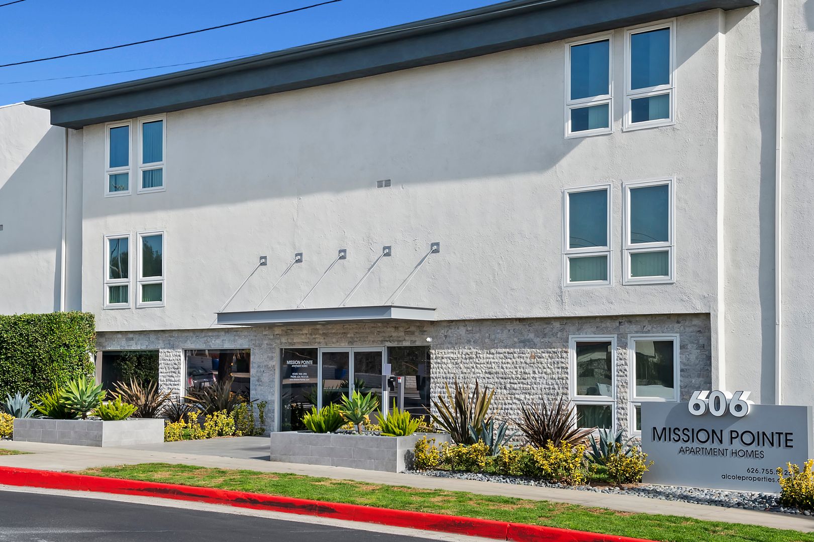 Alhambra Apartment: 606 S. 6th Street
