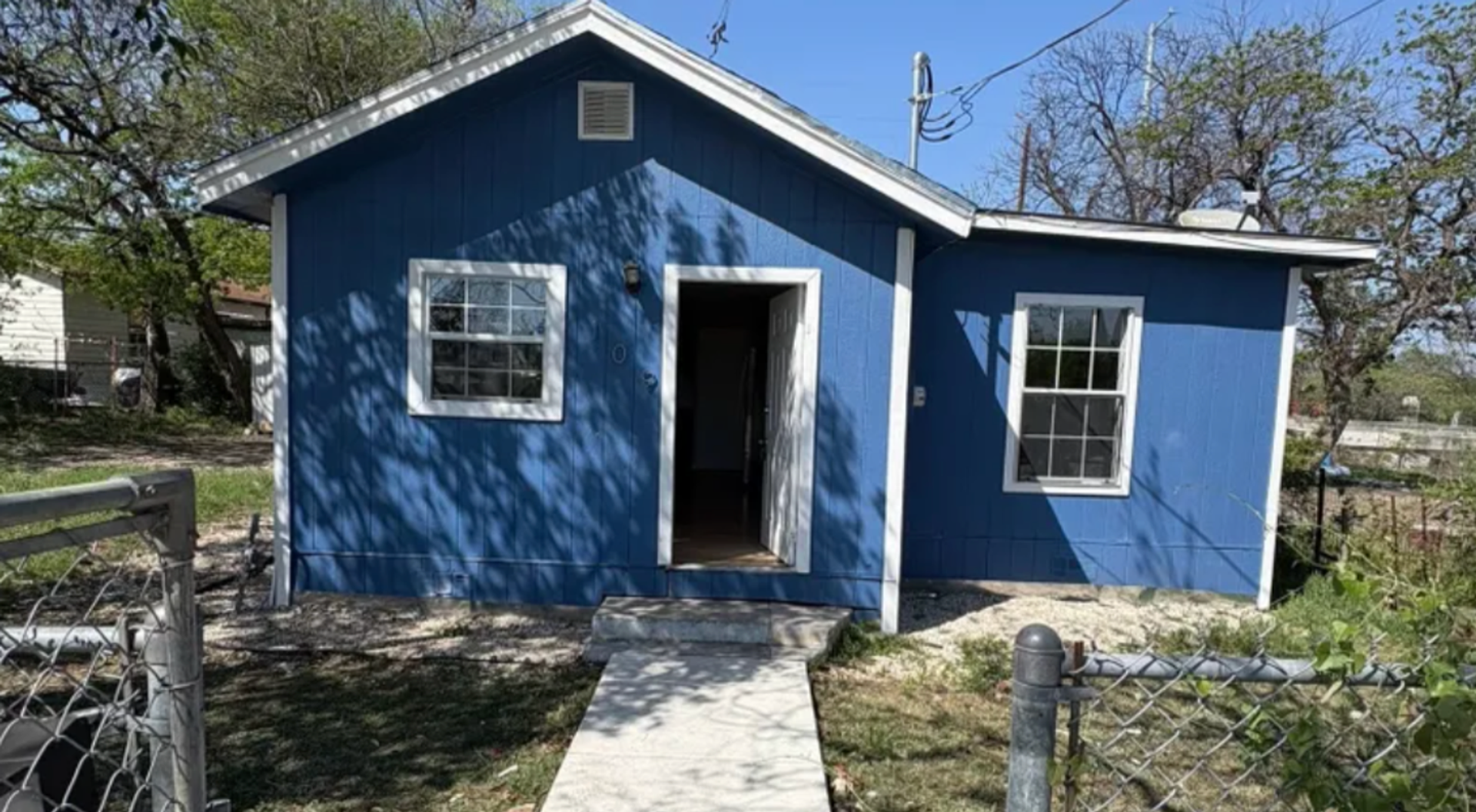 San Antonio House: 109 Rounds St