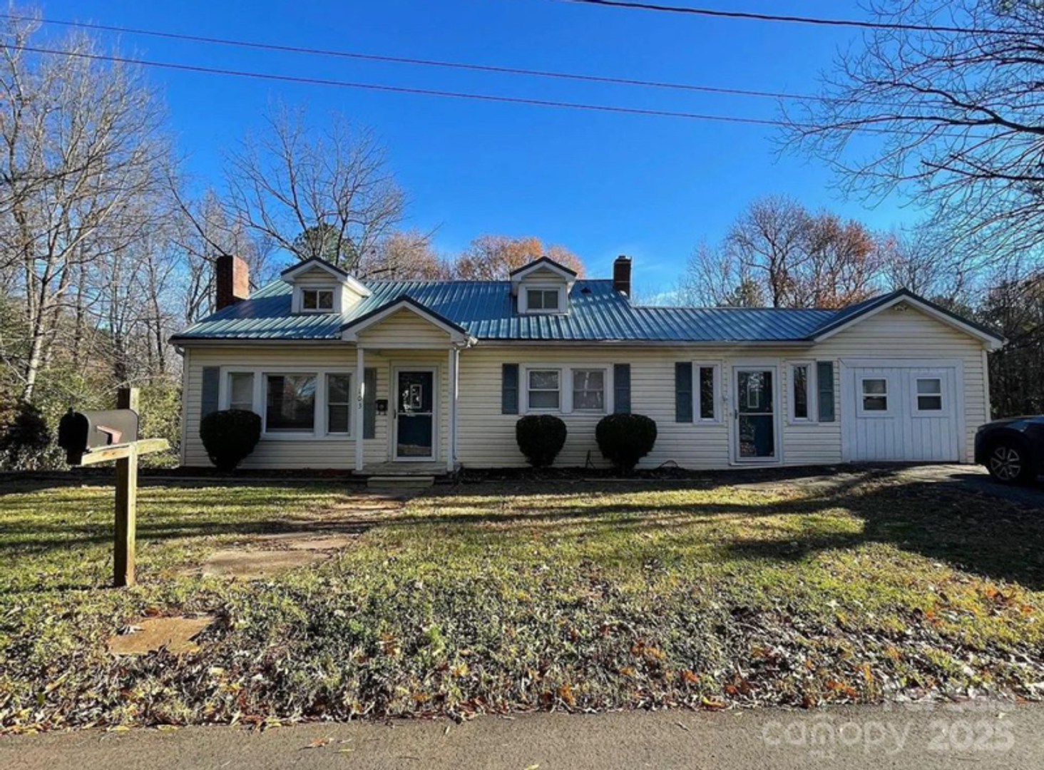 Kings Mountain House: 103 Falls St