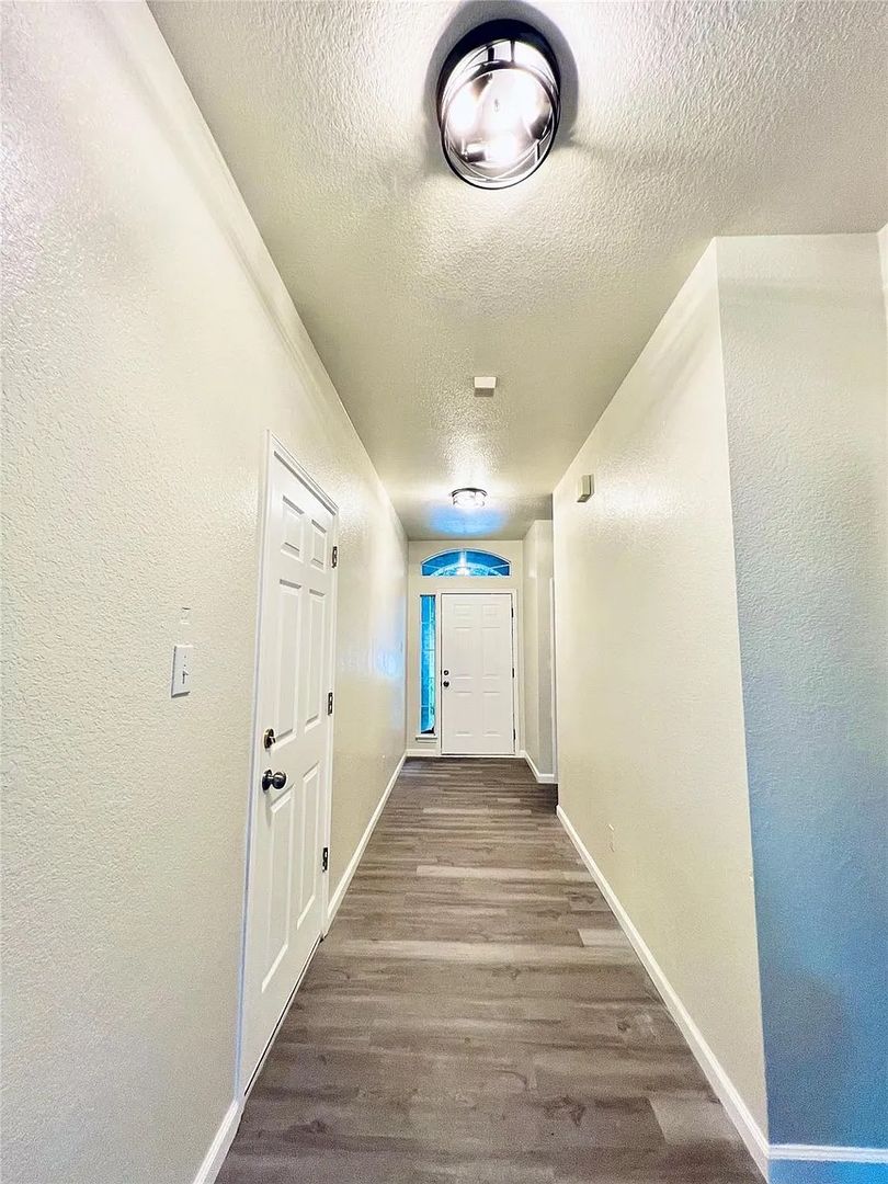 Austin House: 14502 Amy Francis St