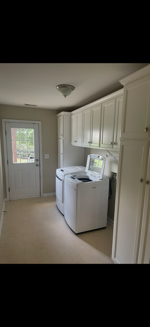 Huntersville House: 14548 Reese Blvd W