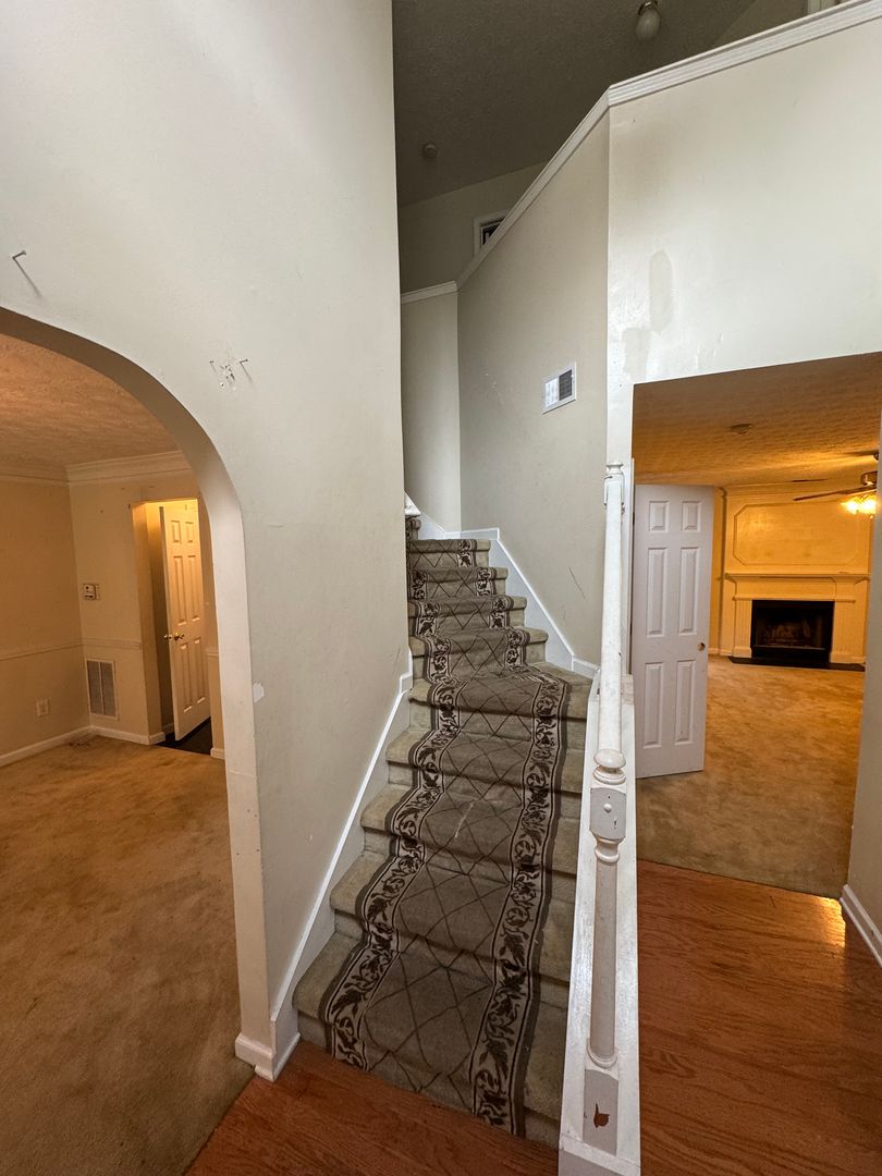 Hampton House: 739 Tara Bend