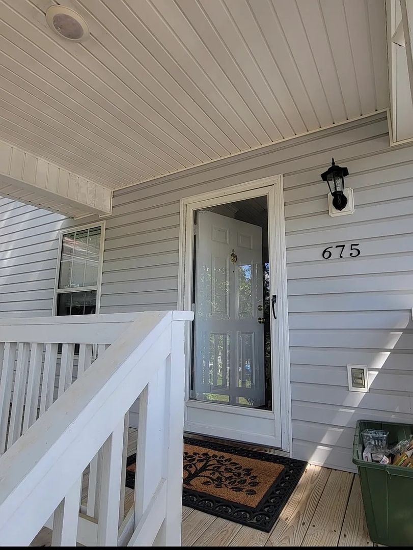 Winston-Salem House: 675 Balfour Rd