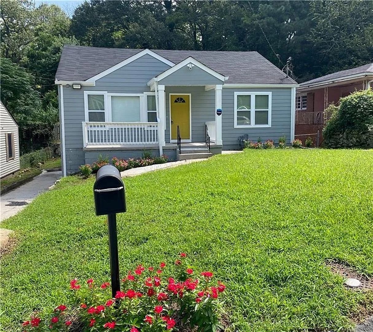 Atlanta House: 39 Holly Rd NW