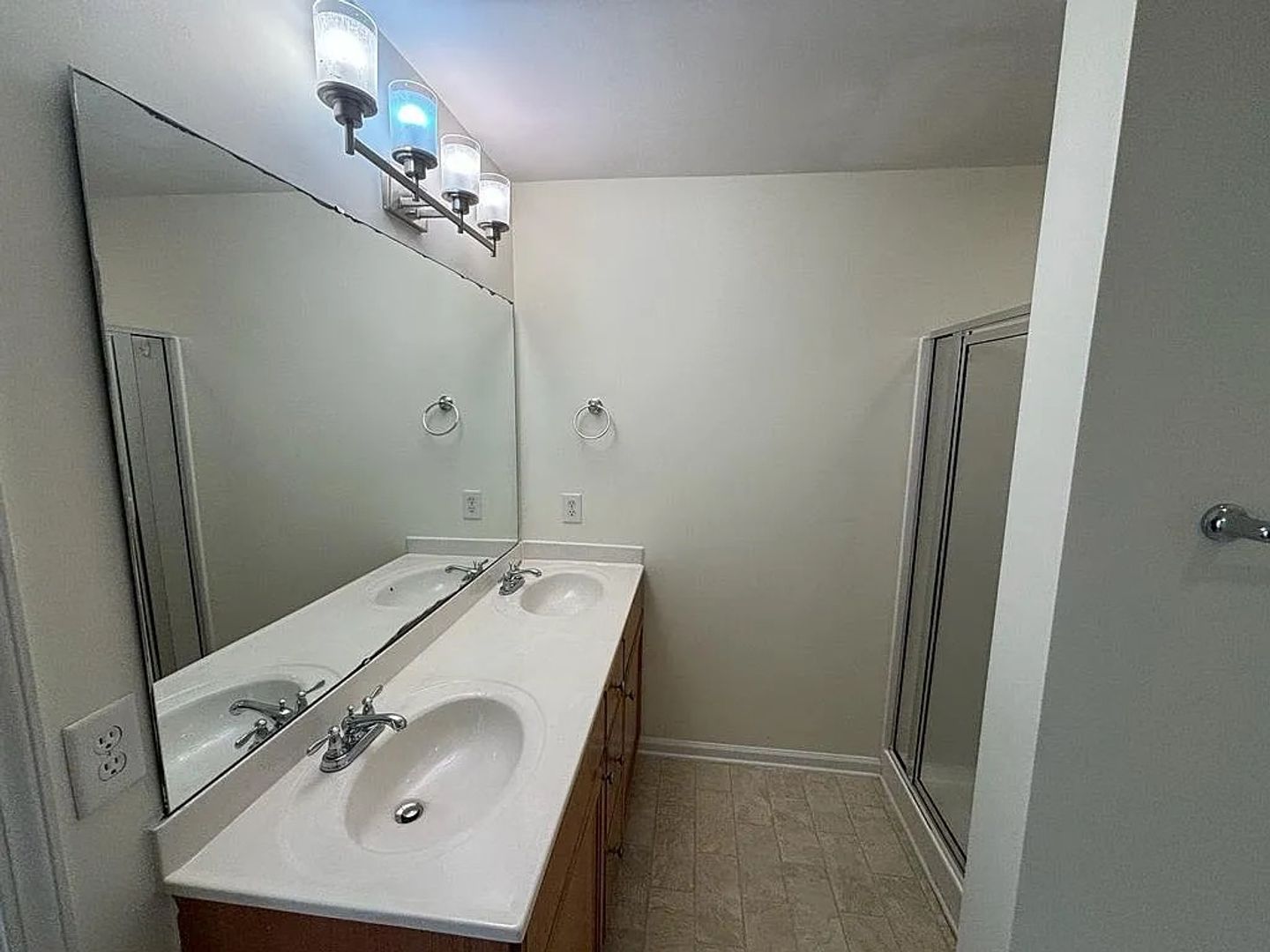 Raleigh House: 2130 Sunny Cove Dr