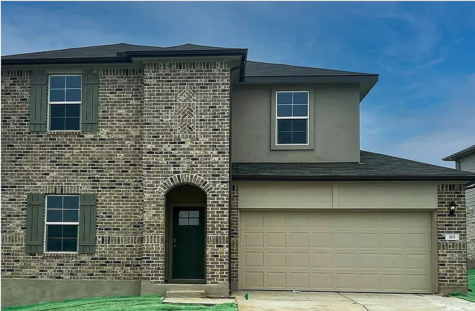 San Marcos House: 115 Bethpage Dr