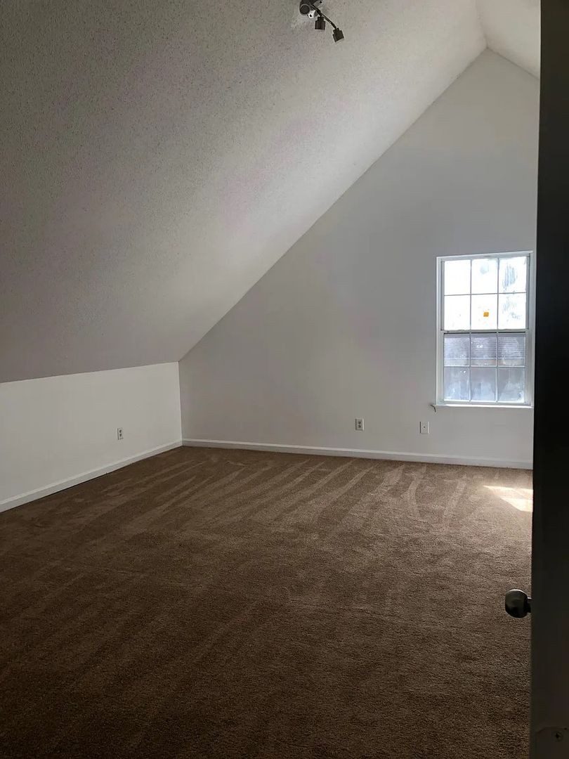 Douglasville House: 6933 Stonewall Pl