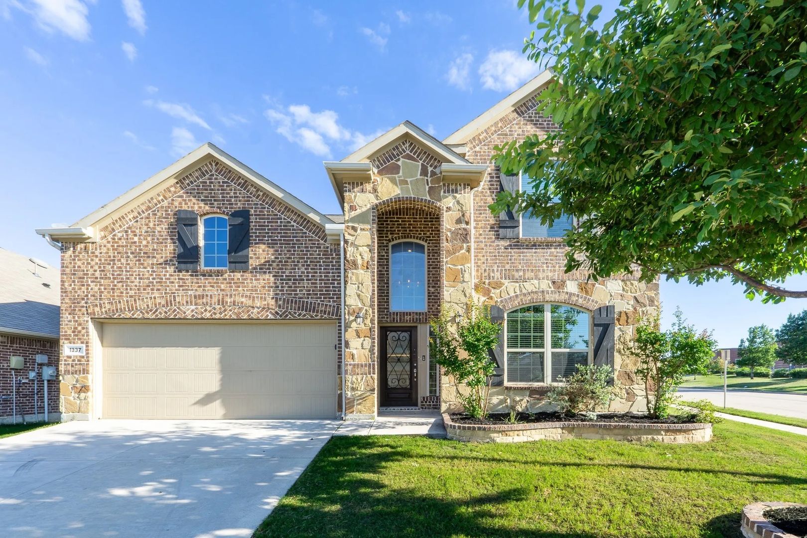 Haslet House: 1337 Zanna Grace Way