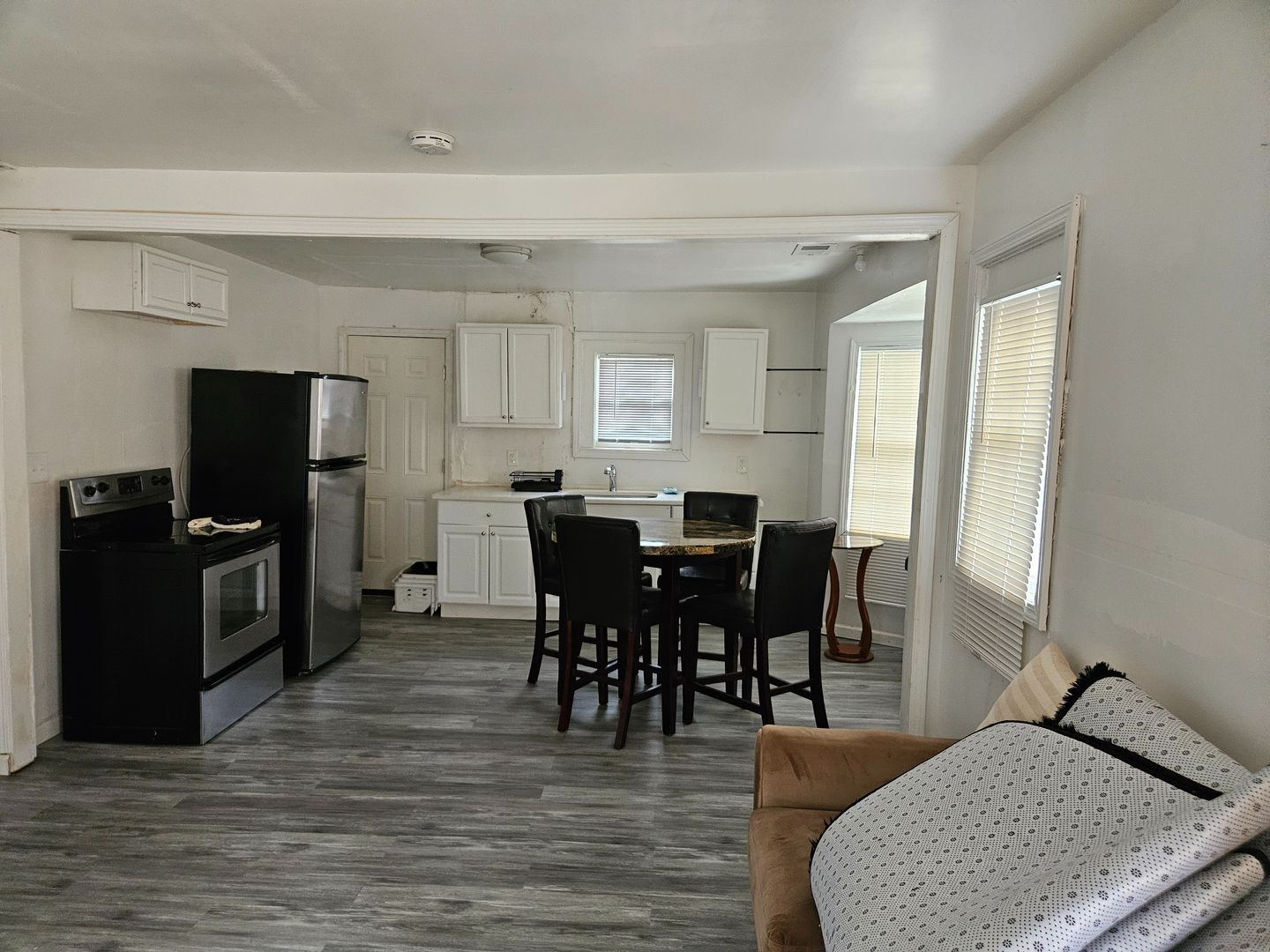 Atlanta House: 240 Whitaker Cir NW