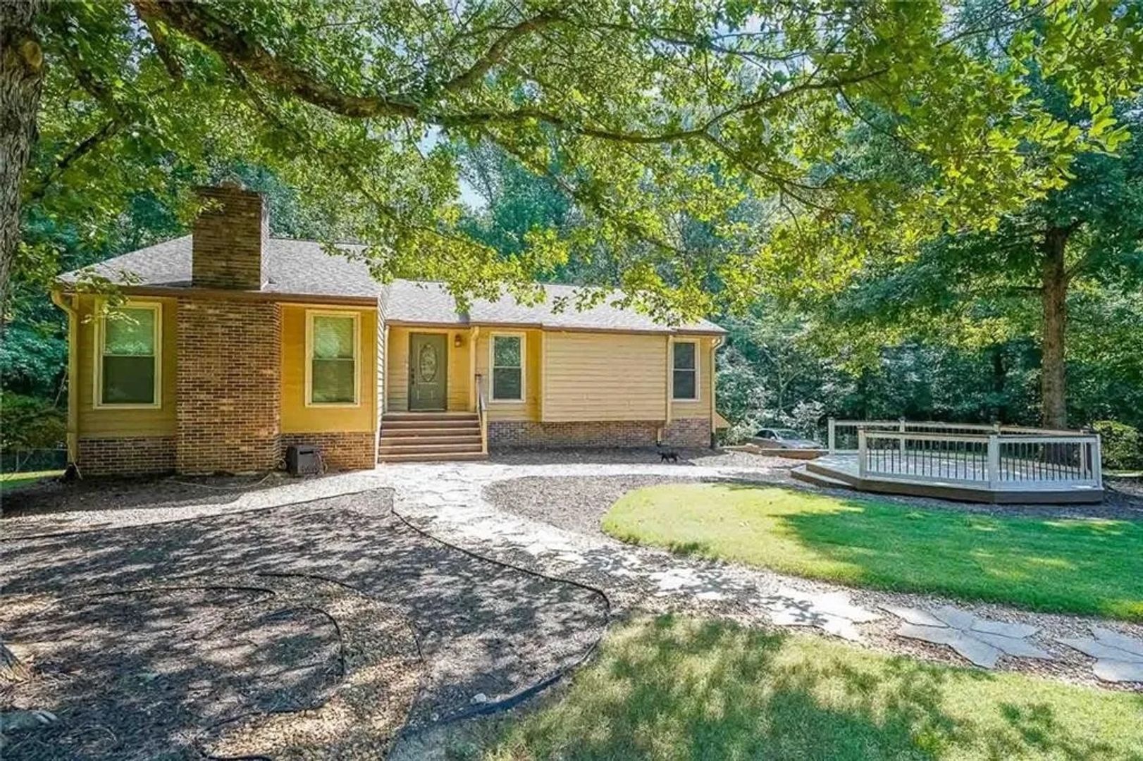 Lawrenceville House: 1801 Azalea Dr