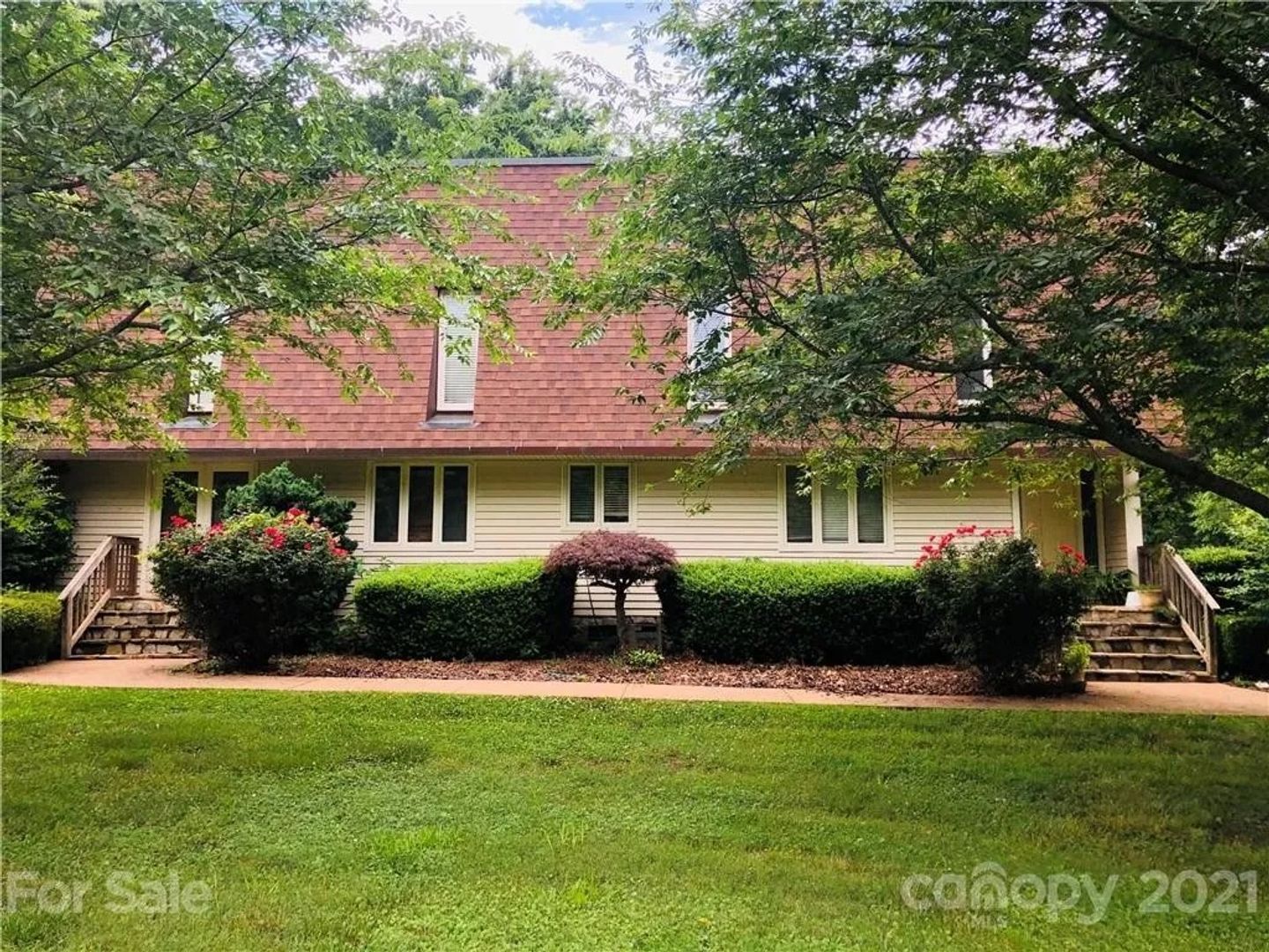 Huntersville House: 14435 Ranson Rd