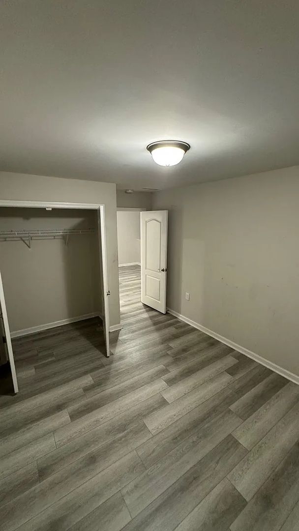 Fuquay-Varina House: 103 Joneshaven Dr