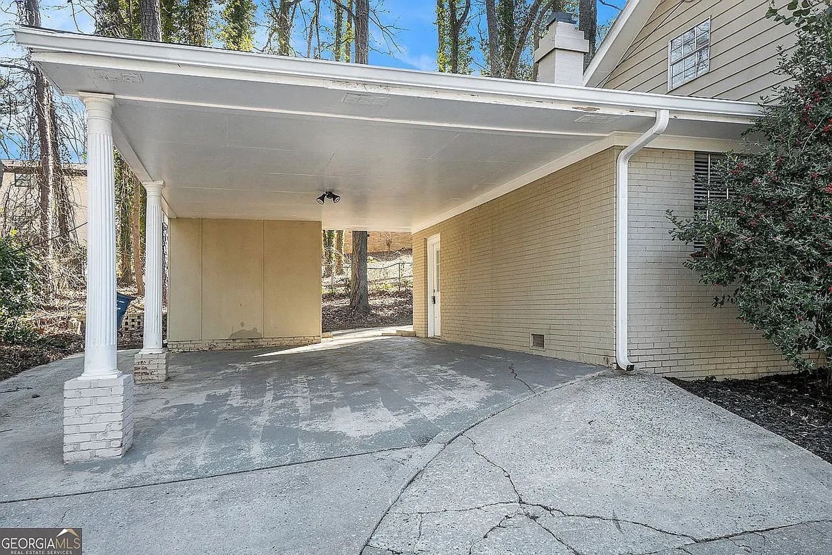 East Point House: 3144 Granada Pl