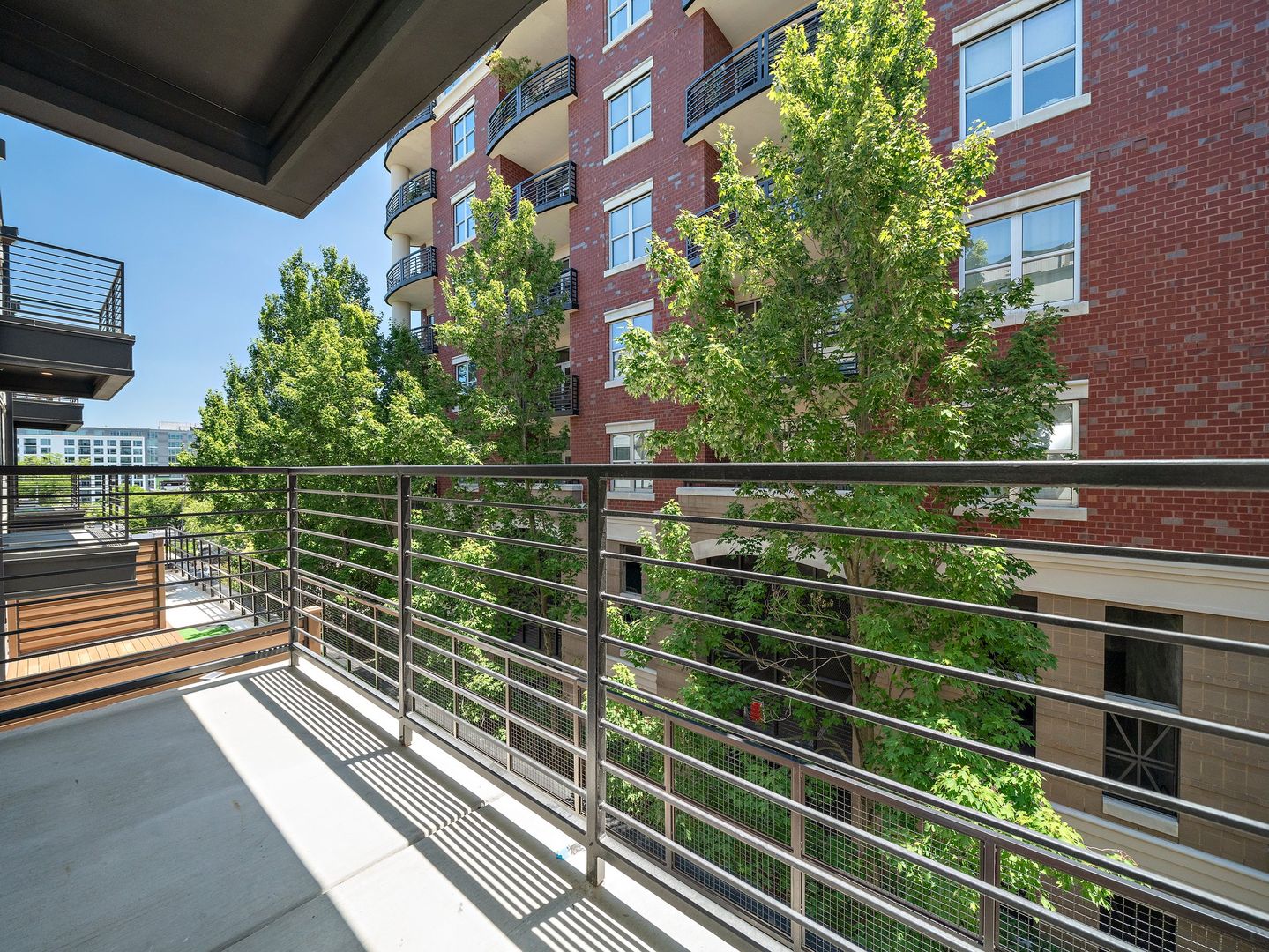 Raleigh House: 615 W Peace St