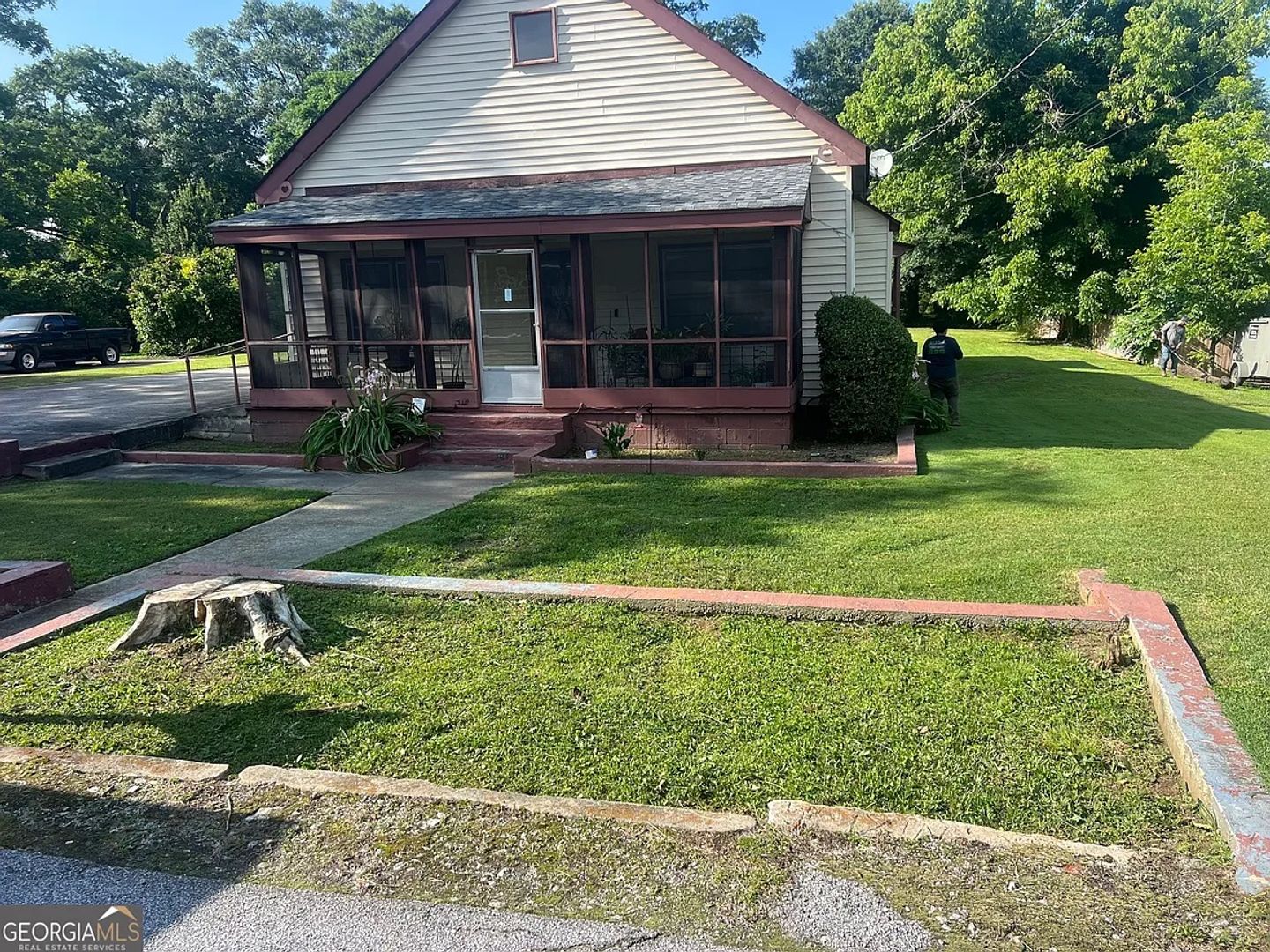 Conyers House: 1764 Green St NE