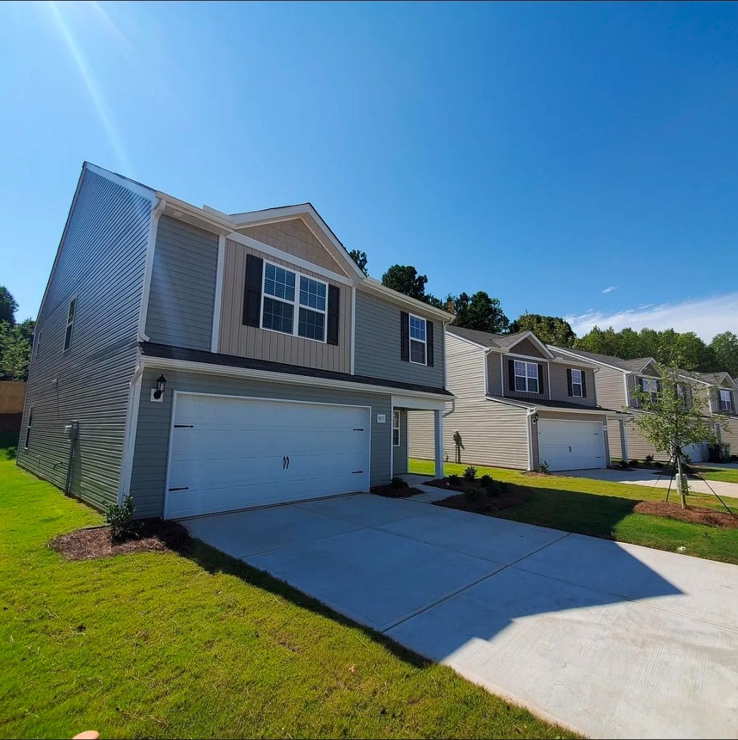 Charlotte House: 9111 Creedmore Hills Dr