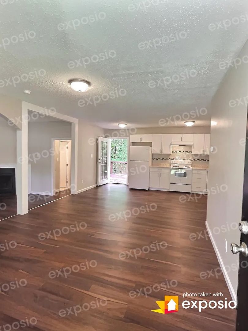 Jonesboro House: 673 Jeb Stuart Dr