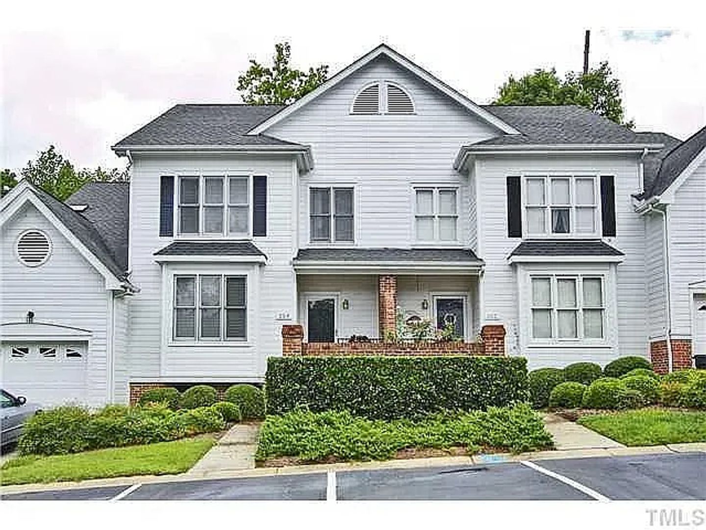 Cary House: 234 Vinca Cir